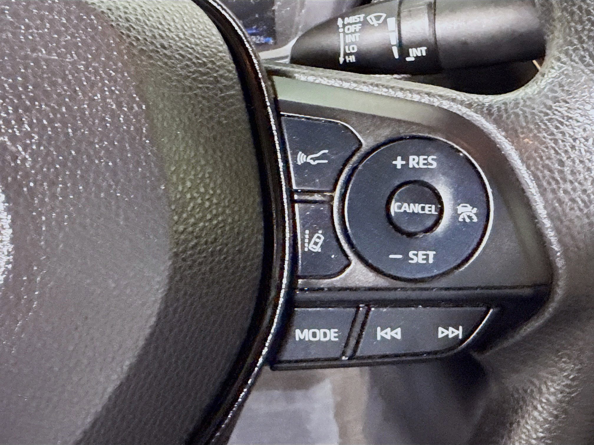 Used 2021 Toyota Corolla LE image 15