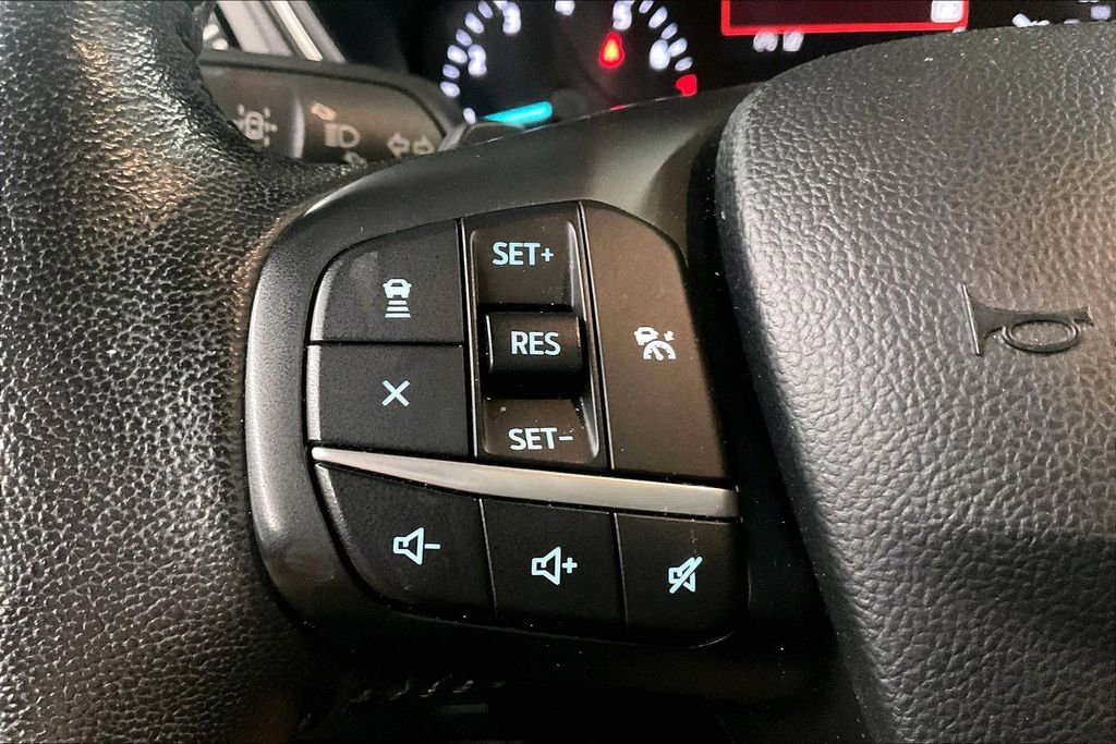 Used 2020 Ford Escape SEL image 13