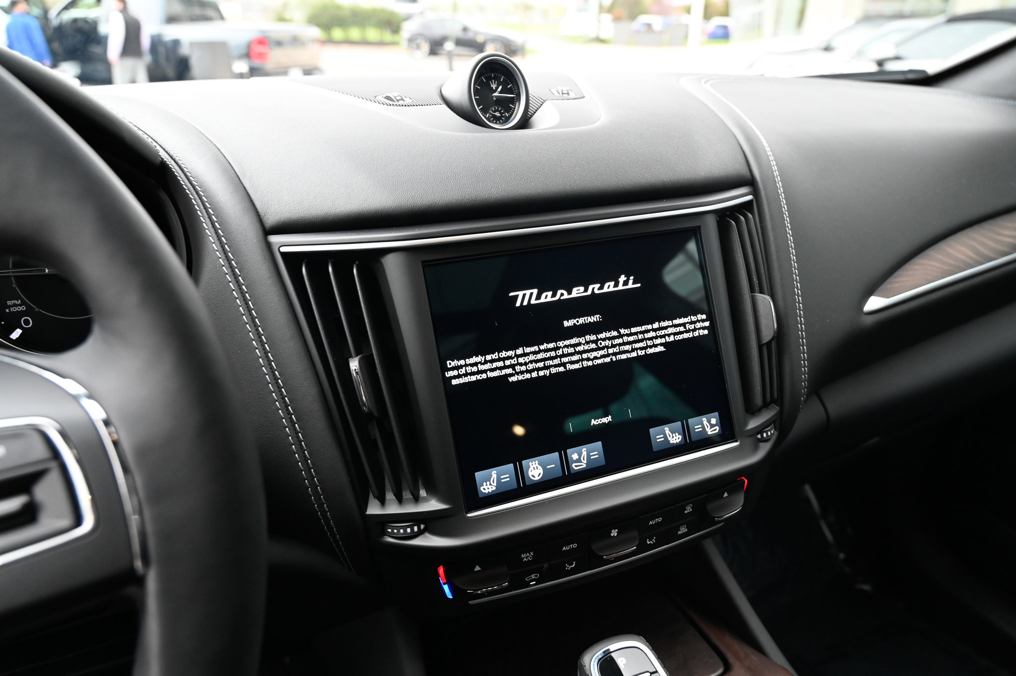 Certified 2022 Maserati Levante GT image 25