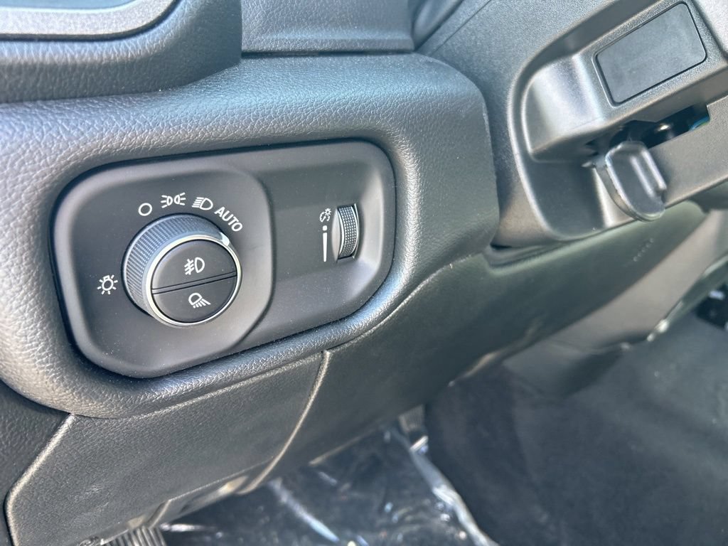 New 2026 RAM 2500 Tradesman AWD/4WD image 15