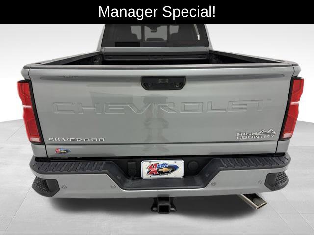 Certified 2026 Chevrolet Silverado 3500 High Country w/ High Country Premium Package AWD/4WD image 4