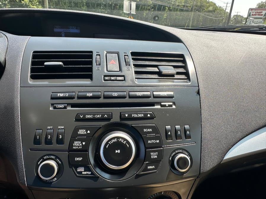 Used 2012 MAZDA MAZDA3 i Touring image 19
