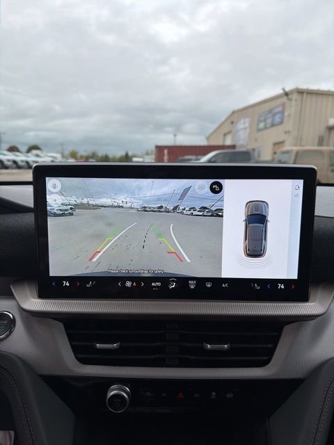 Used 2025 Ford Explorer Active image 15