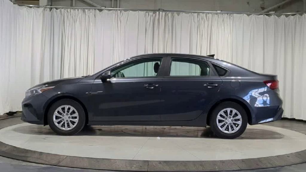 Used 2022 Kia Forte Sedan image 6