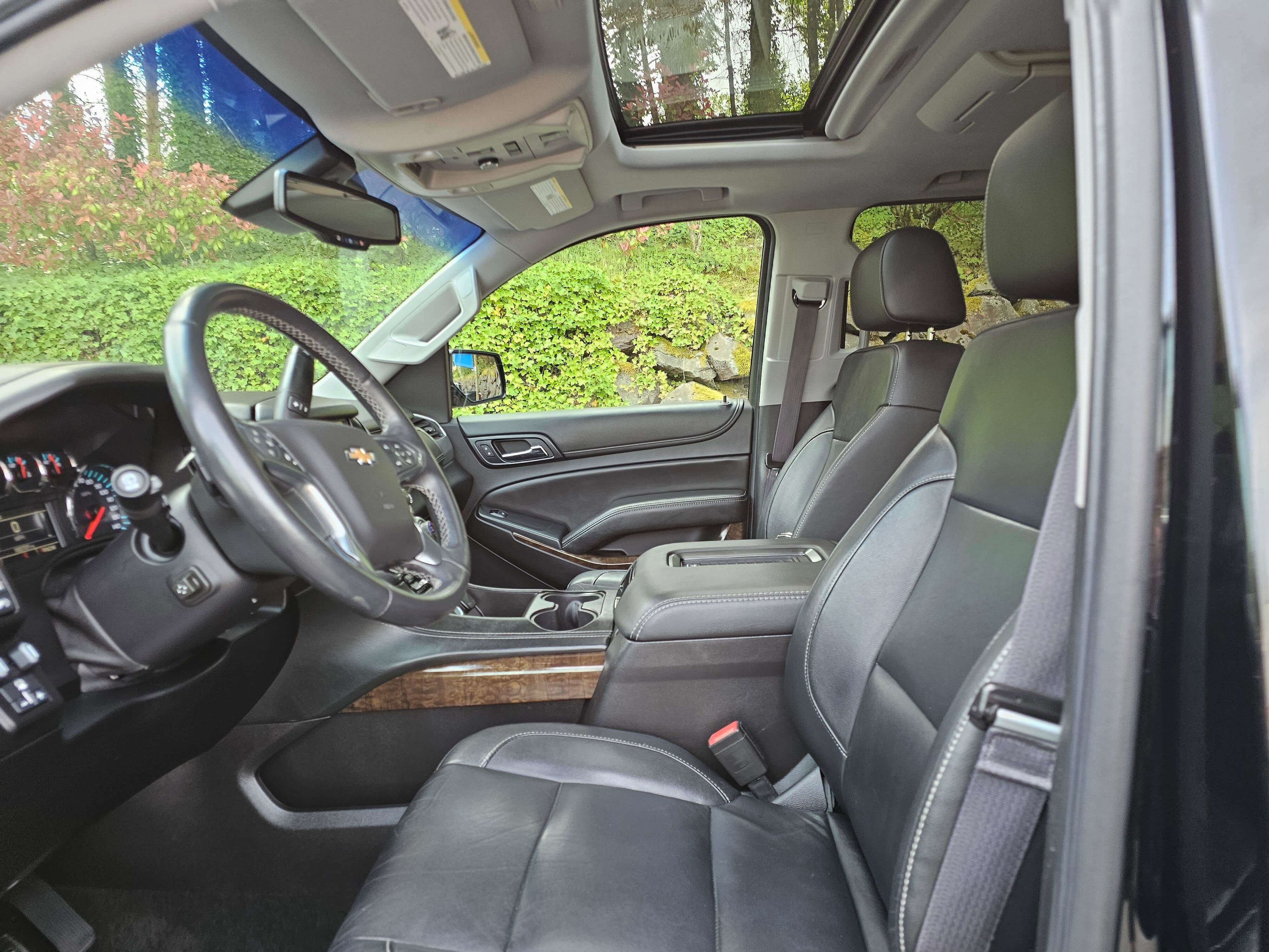 Used 2015 Chevrolet Suburban LT AWD/4WD image 21