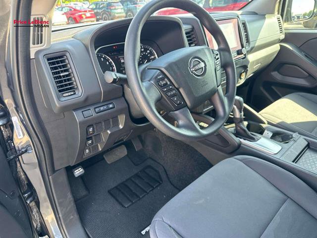 Used 2024 Nissan Frontier S w/ Technology Package image 28