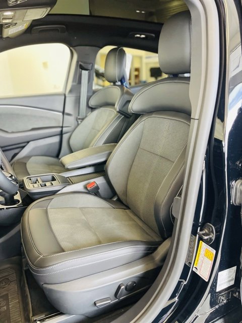 New 2025 Ford Mustang Mach-E GT w/ Interior Protection Package image 9