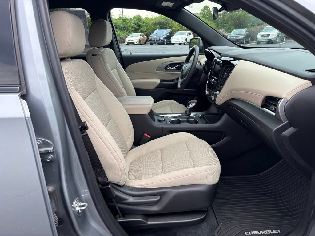 Used 2023 Chevrolet Traverse LS w/ Midnight/Sport Edition FWD image 22