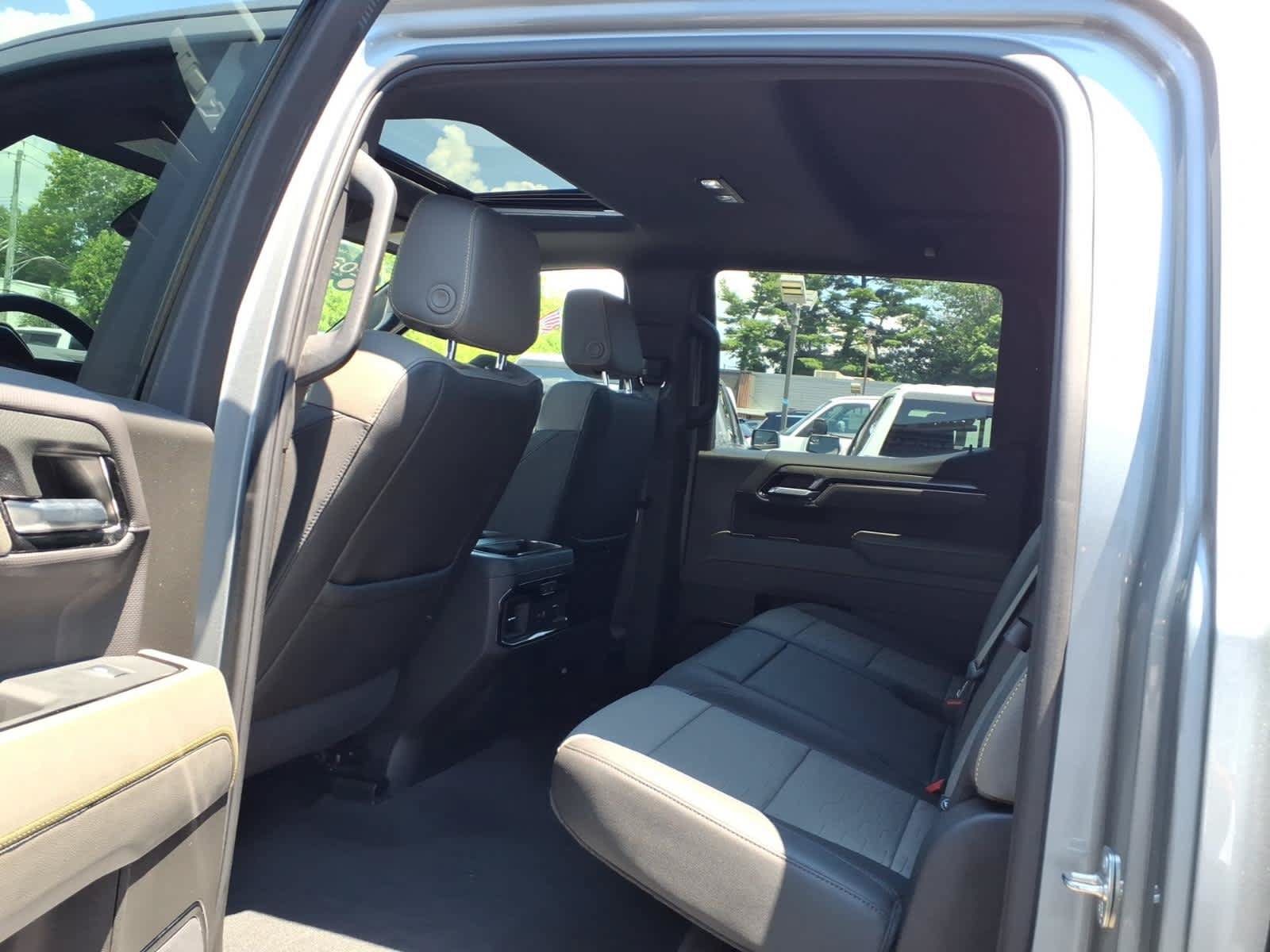 Certified 2024 Chevrolet Silverado 1500 ZR2 w/ Technology Package AWD/4WD image 17