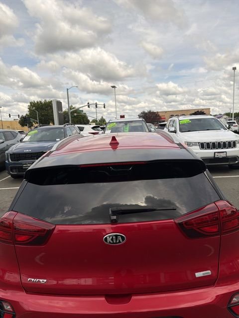 Used 2020 Kia Niro EX FWD image 8