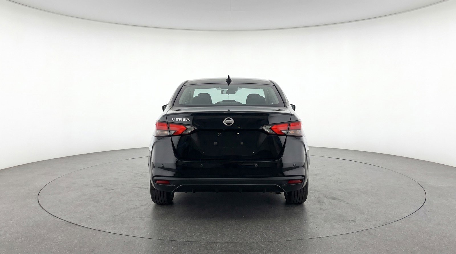 Used 2025 Nissan Versa SV image 7