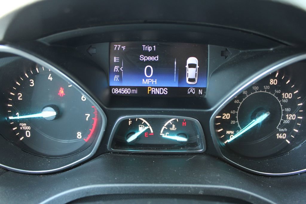 Used 2017 Ford Escape SE image 34