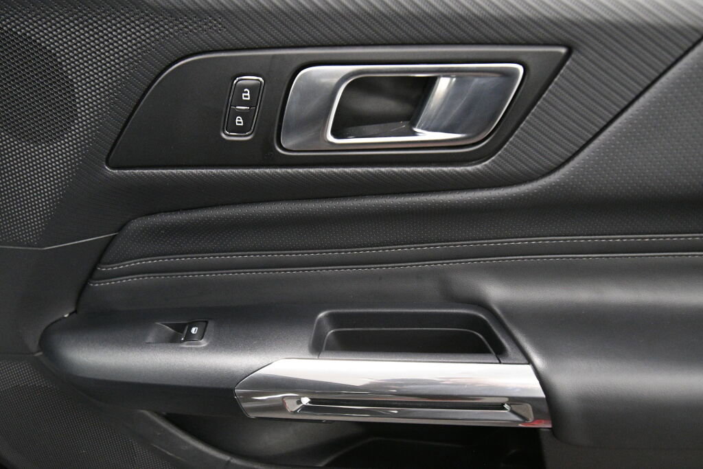 Used 2025 Ford Mustang Premium RWD image 24