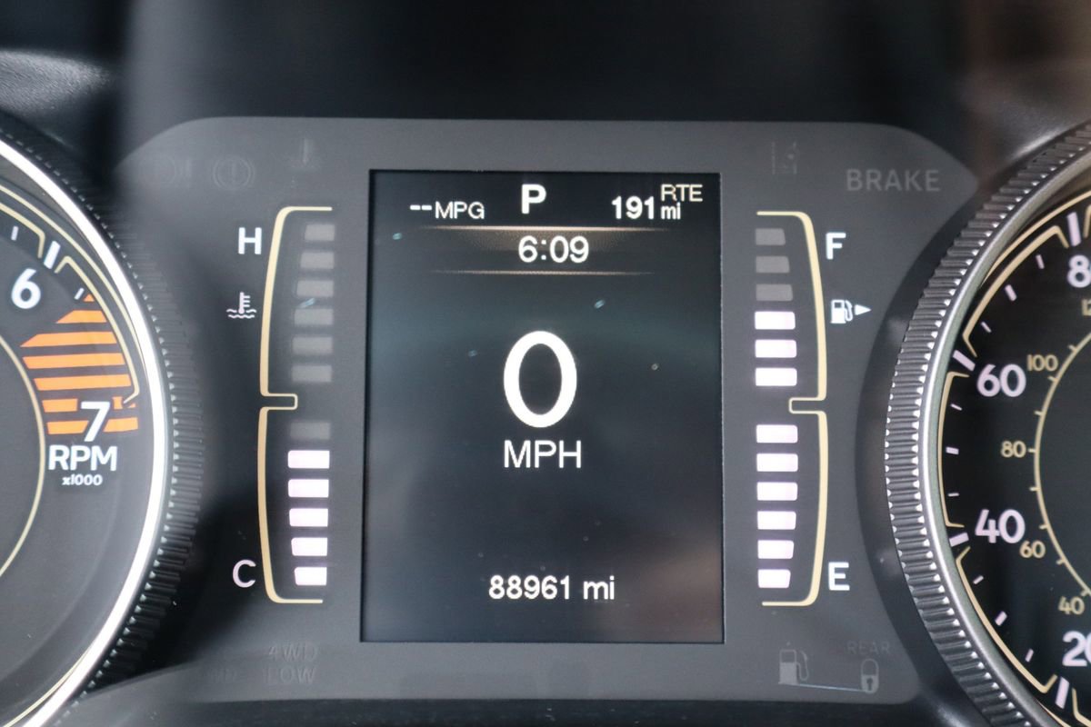 Used 2017 Jeep Cherokee Latitude FWD image 45