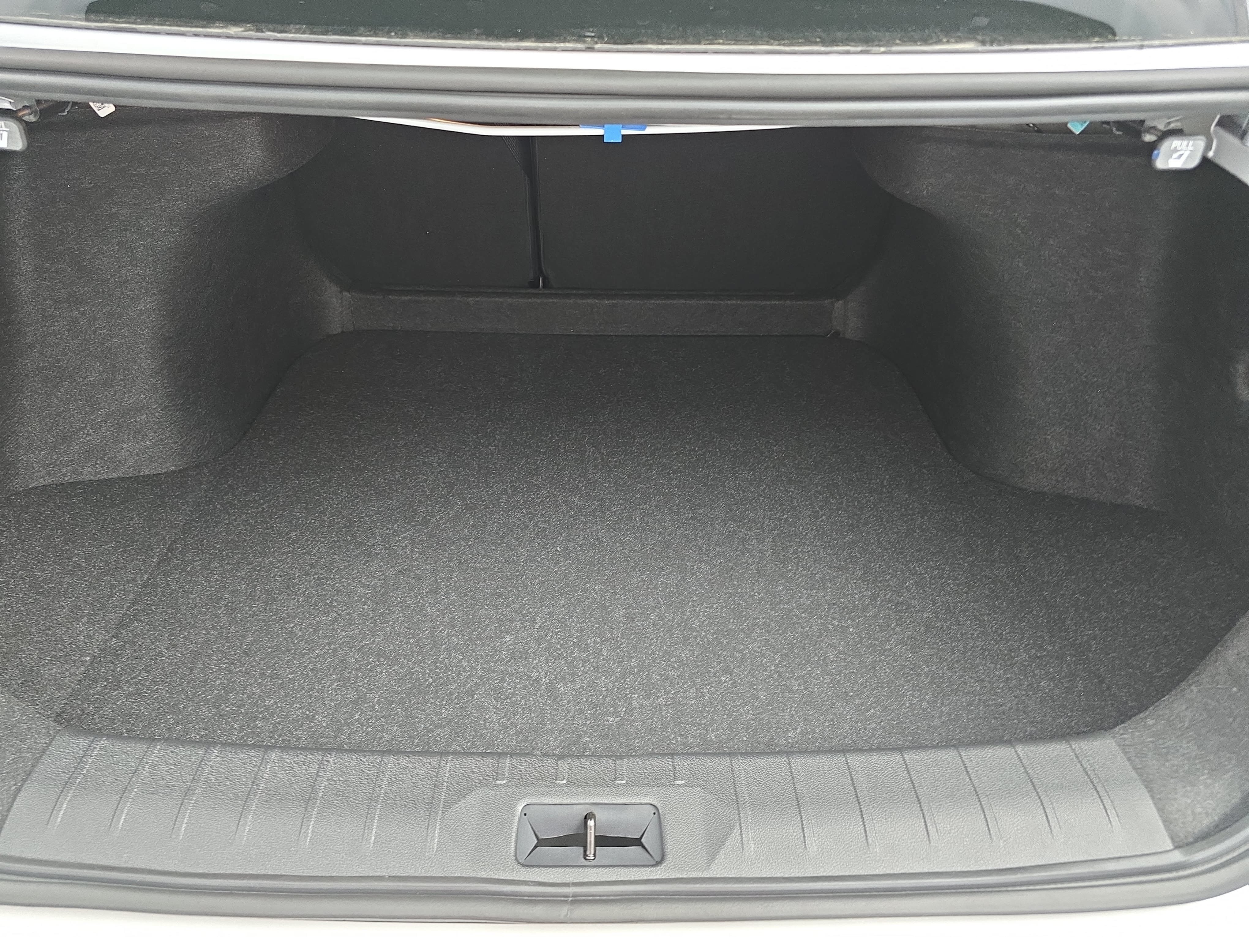 New 2026 Nissan Sentra SR w/ Floor Mat Package FWD image 12