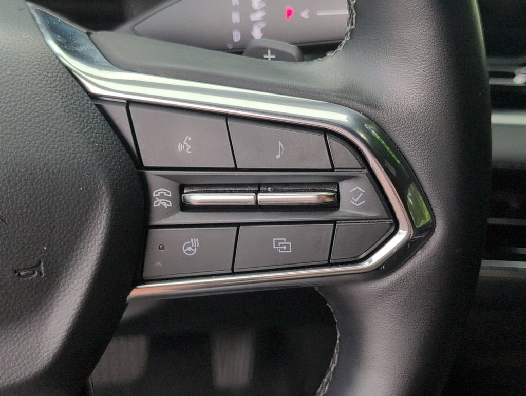 Used 2025 Chevrolet Equinox LT FWD image 28