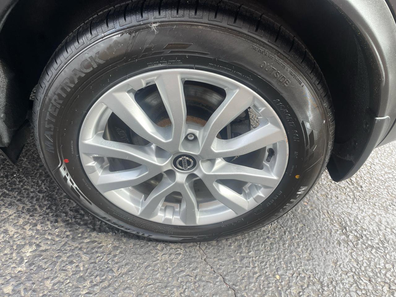 Used 2022 Nissan Rogue Sport S image 15