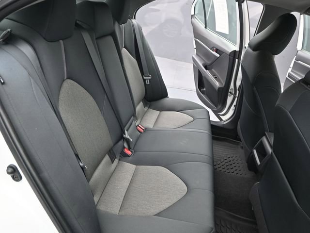 Used 2021 Toyota Camry LE image 16