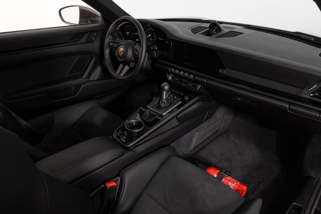 Used 2024 Porsche 911 Carrera T image 40