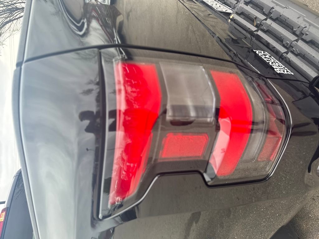 Certified 2024 Nissan Frontier SV w/ Technology Package image 39