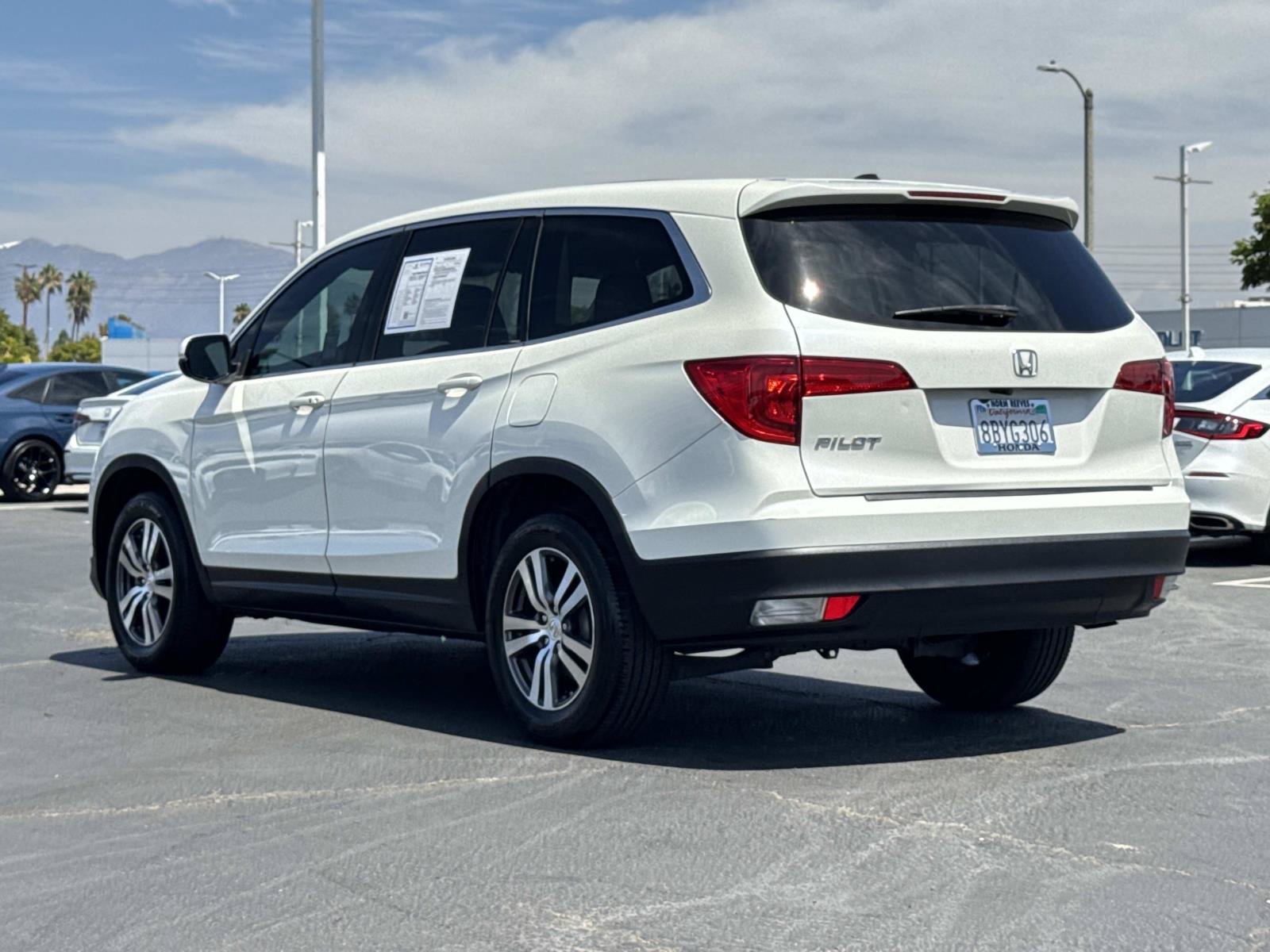 Certified 2017 Honda Pilot EX image 3