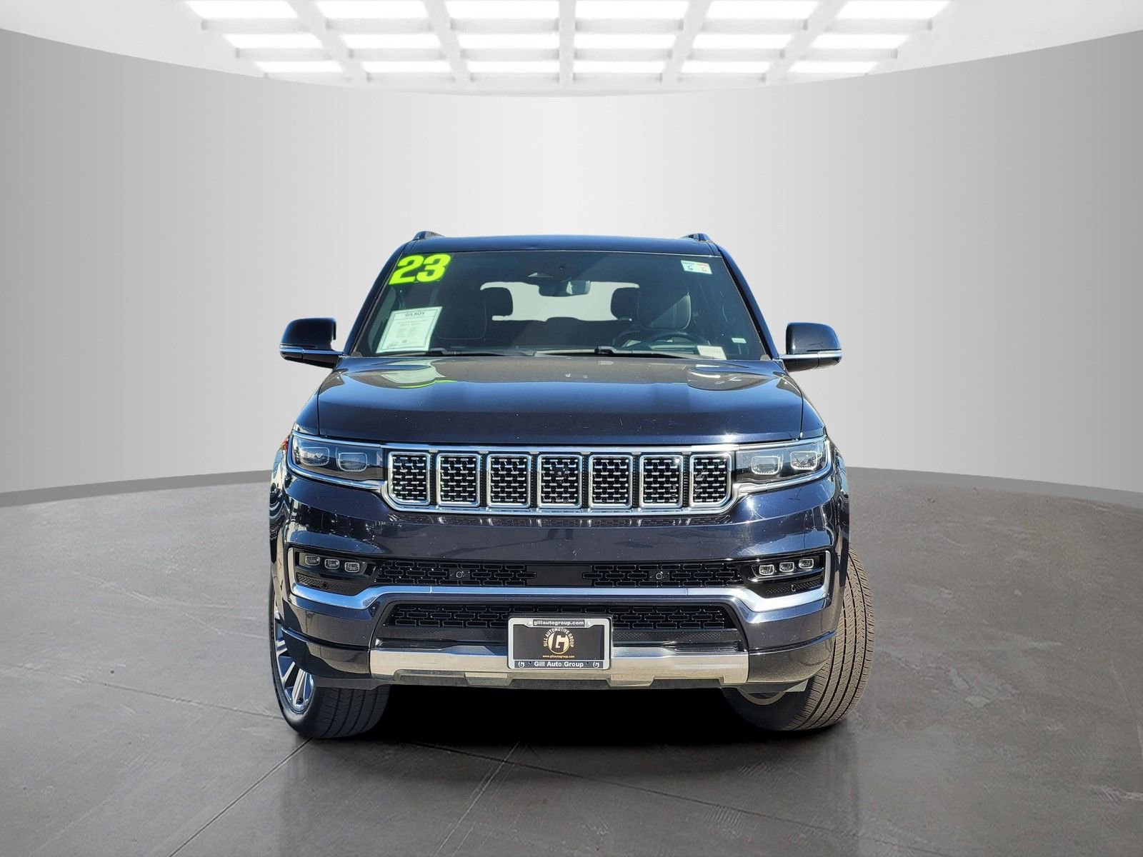 Used 2023 Jeep Grand Wagoneer L Series II image 2