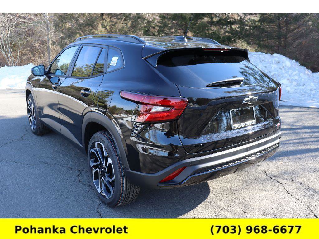 New 2026 Chevrolet Trax RS w/ Sunroof Package FWD image 5