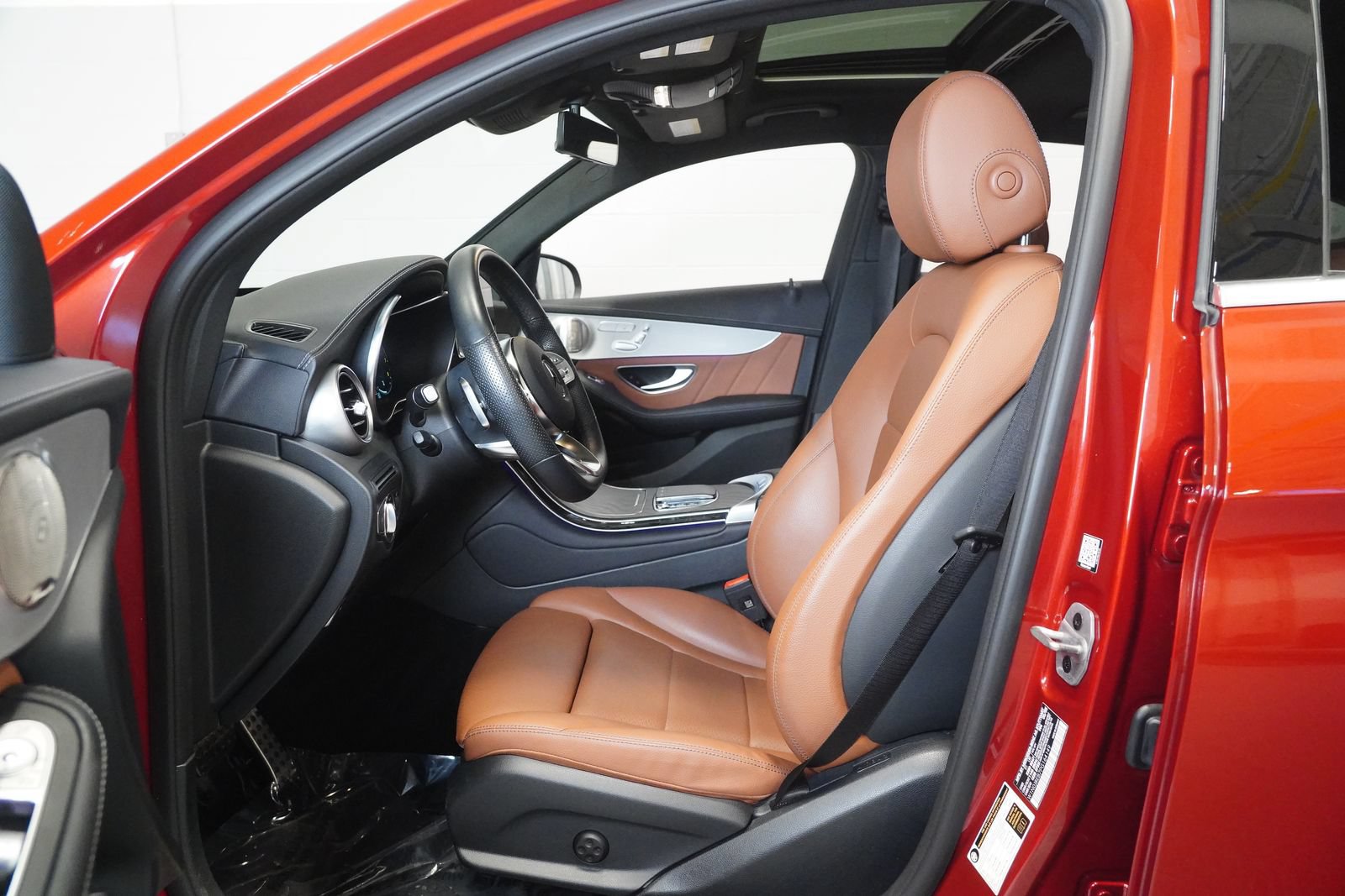 Certified 2023 Mercedes-Benz GLC 300 4MATIC Coupe image 11