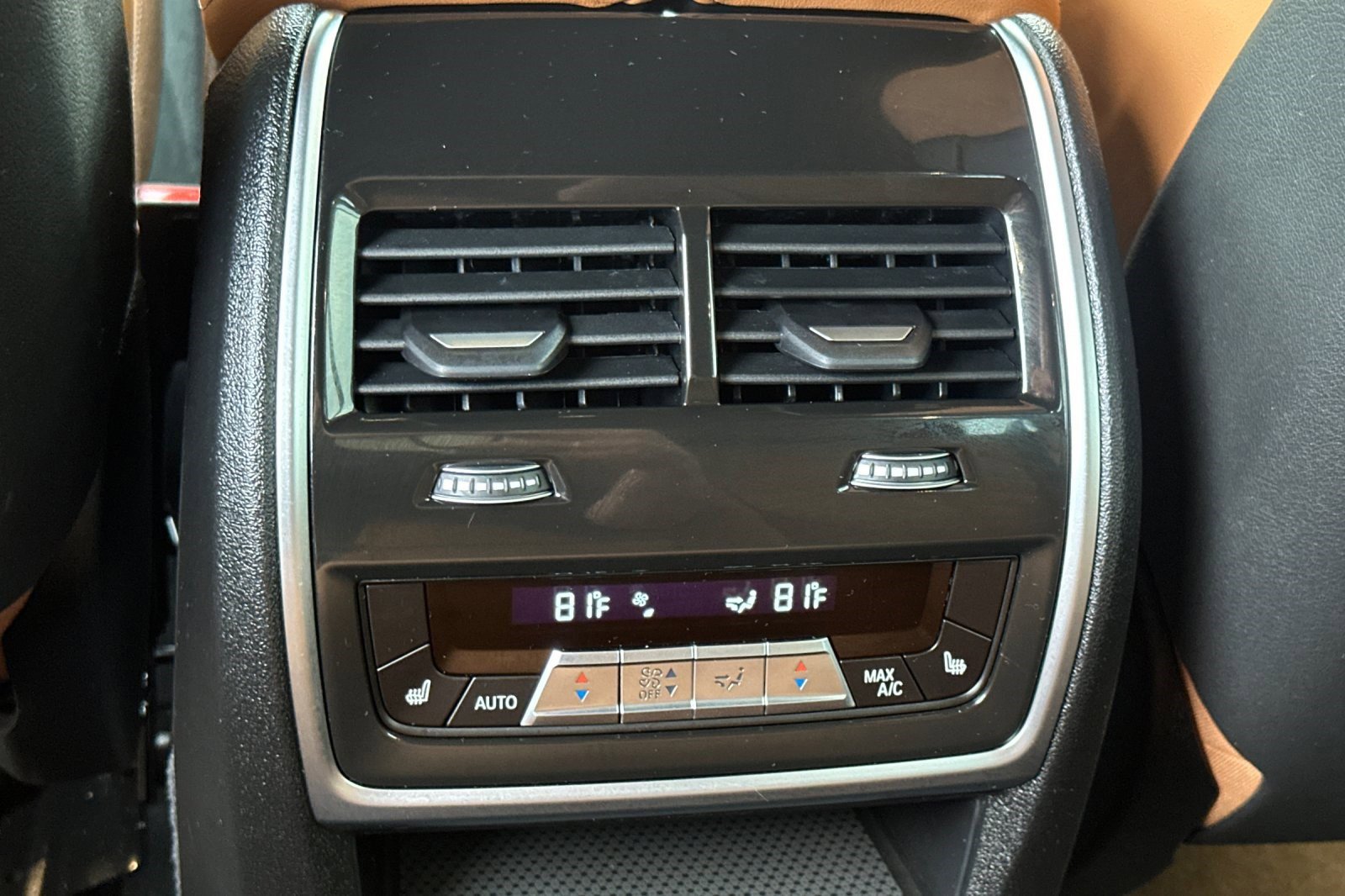 Used 2026 BMW X5 xDrive40i w/ M Sport Package image 16