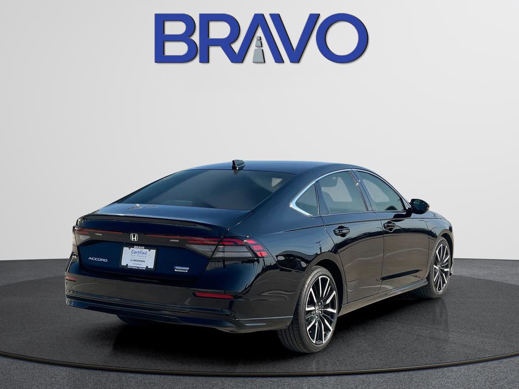 Used 2024 Honda Accord Touring image 6