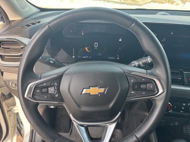 Used 2024 Chevrolet TrailBlazer LT w/ LT Cold Weather Package image 13