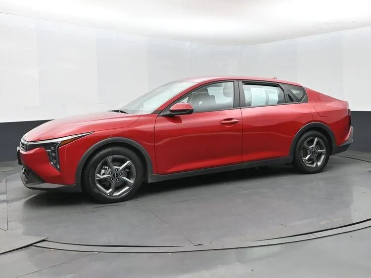 Used 2025 Kia K4 FWD image 5