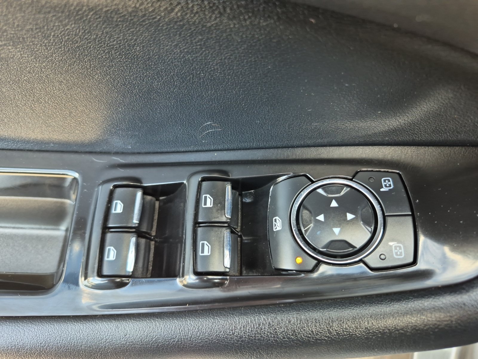 Used 2019 Ford Edge SEL w/ Equipment Group 201A AWD/4WD image 15