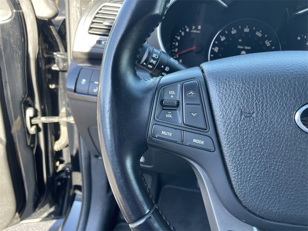 Used 2014 Kia Sorento SX w/ 3rd Row Package image 17