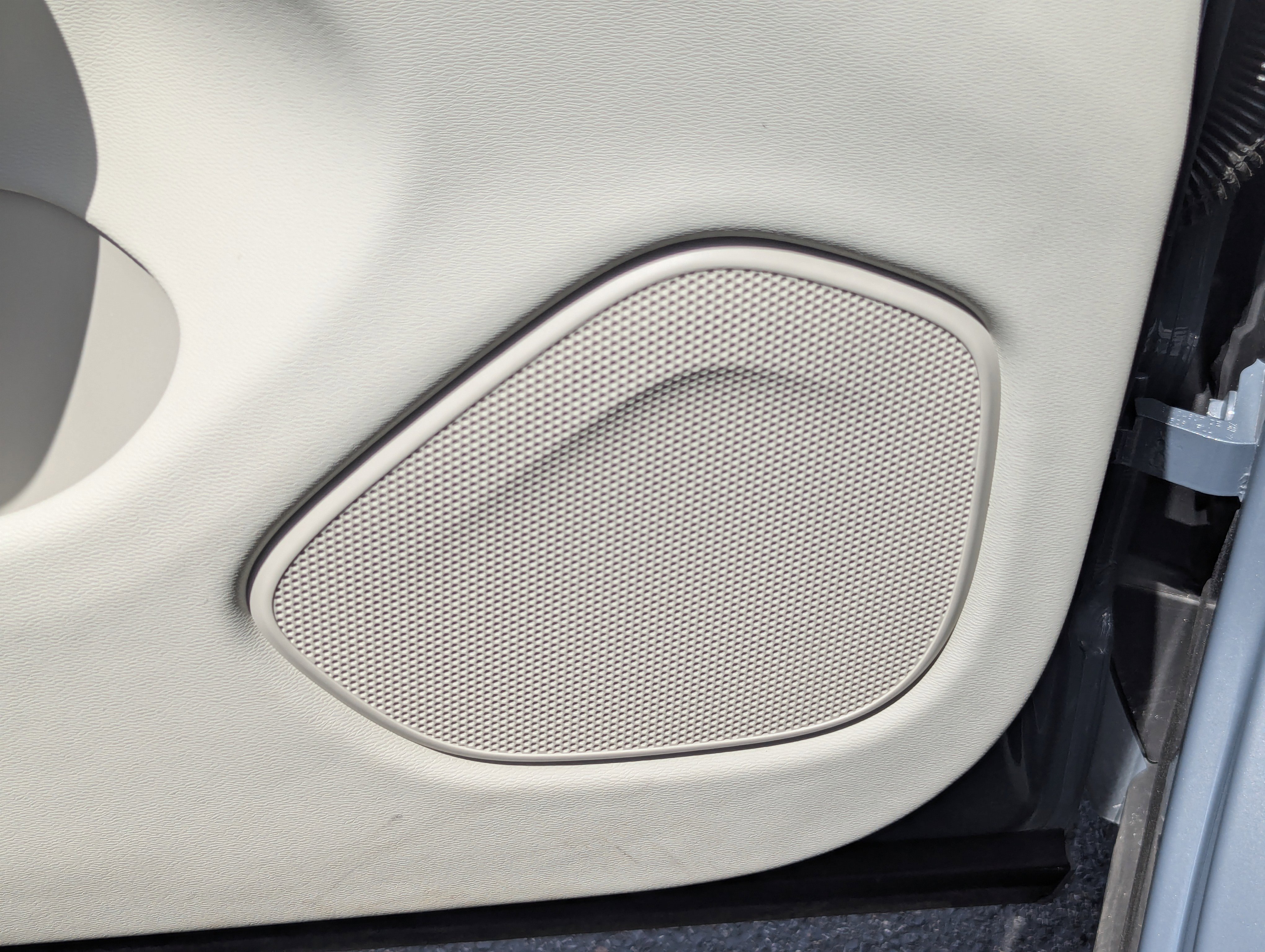 Used 2024 Volvo XC60 B5 Plus w/ Protection Package Premier AWD/4WD image 21