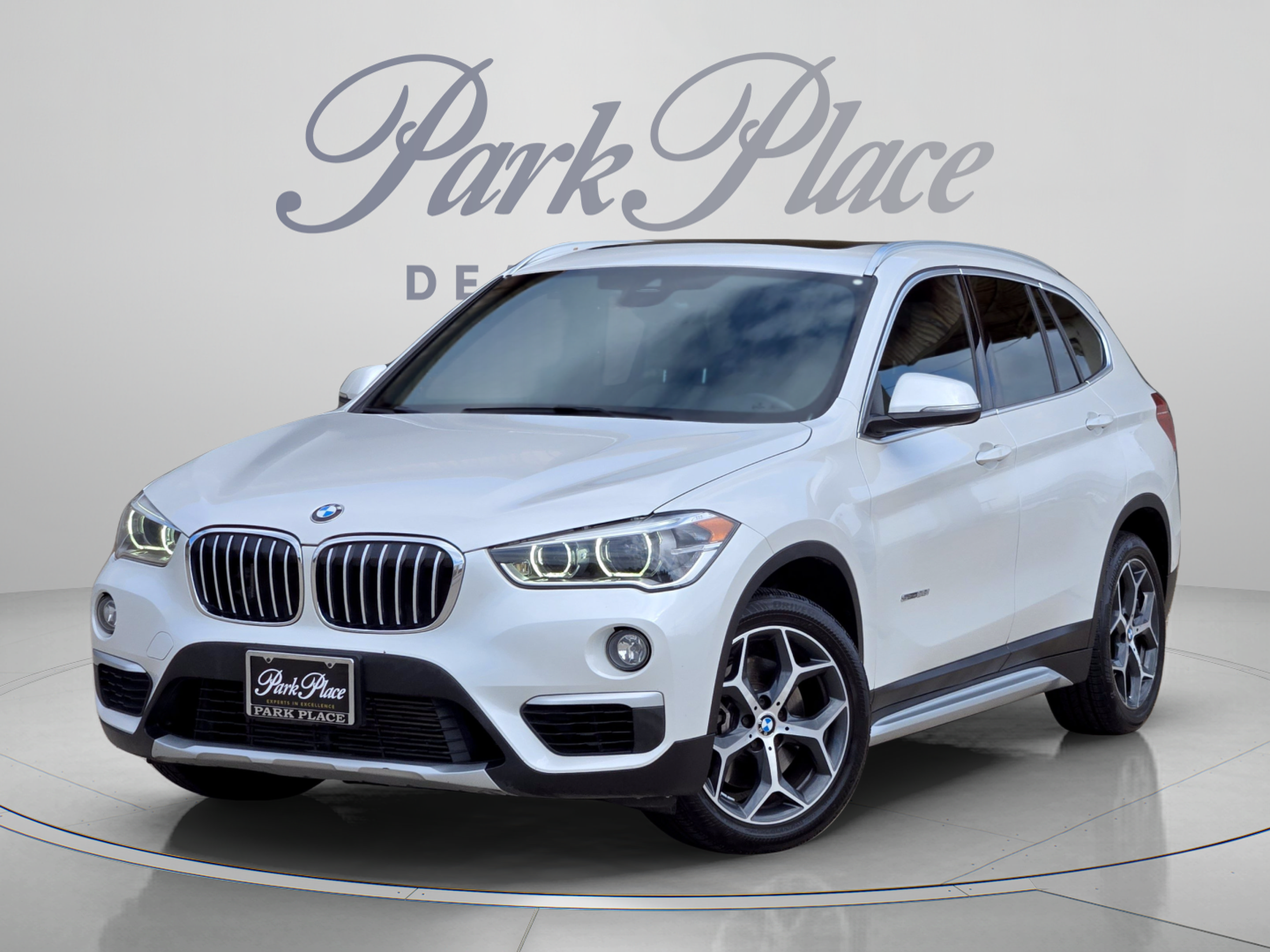 Used 2018 BMW X1 sDrive28i w/ Premium Package FWD image 1