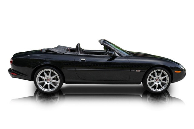 Used 2002 Jaguar XK8 Convertible RWD image 2