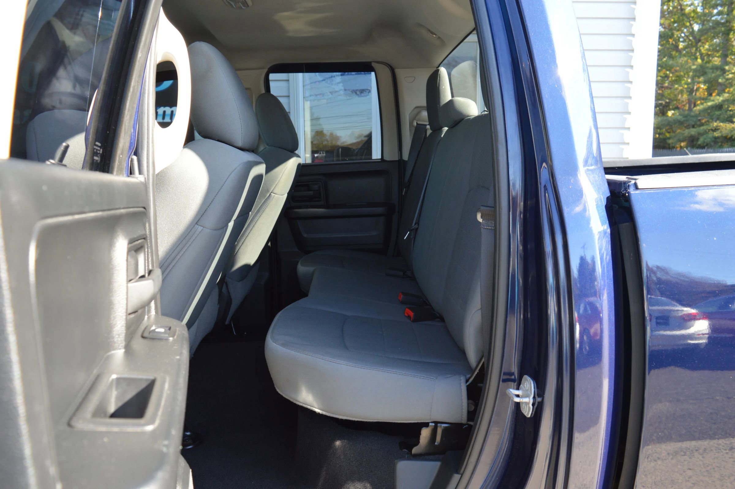 Used 2014 RAM 1500 Express image 14