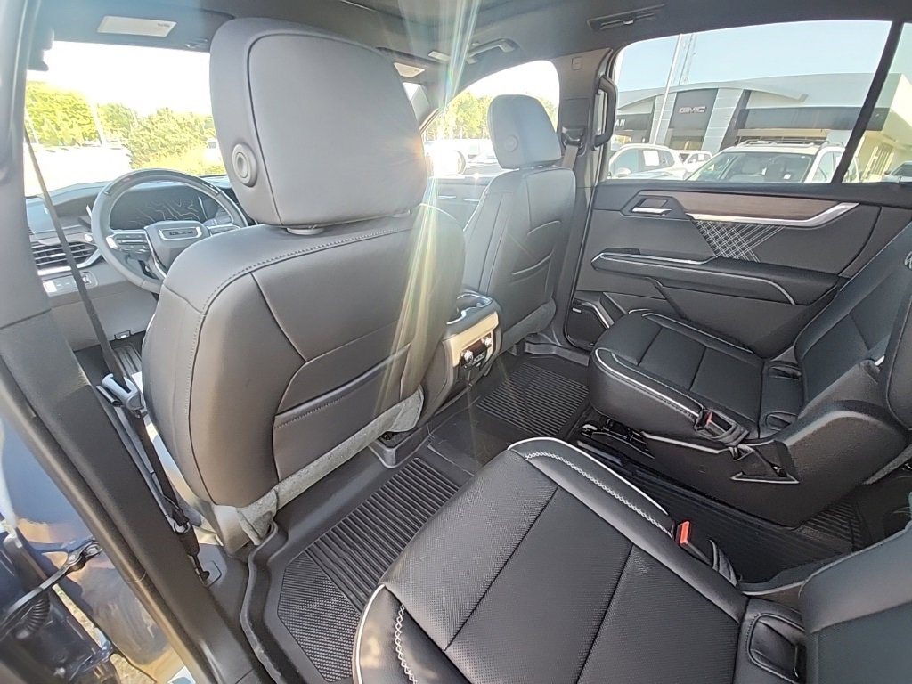 New 2026 GMC Acadia Denali w/ Super Cruise Package image 11