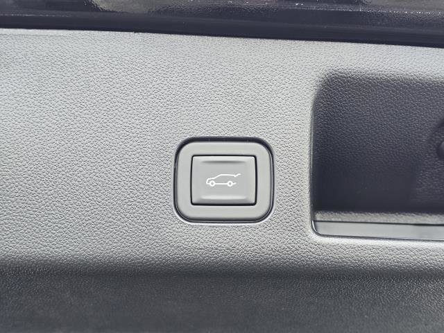 New 2026 Chevrolet Equinox EV LT AWD/4WD image 8