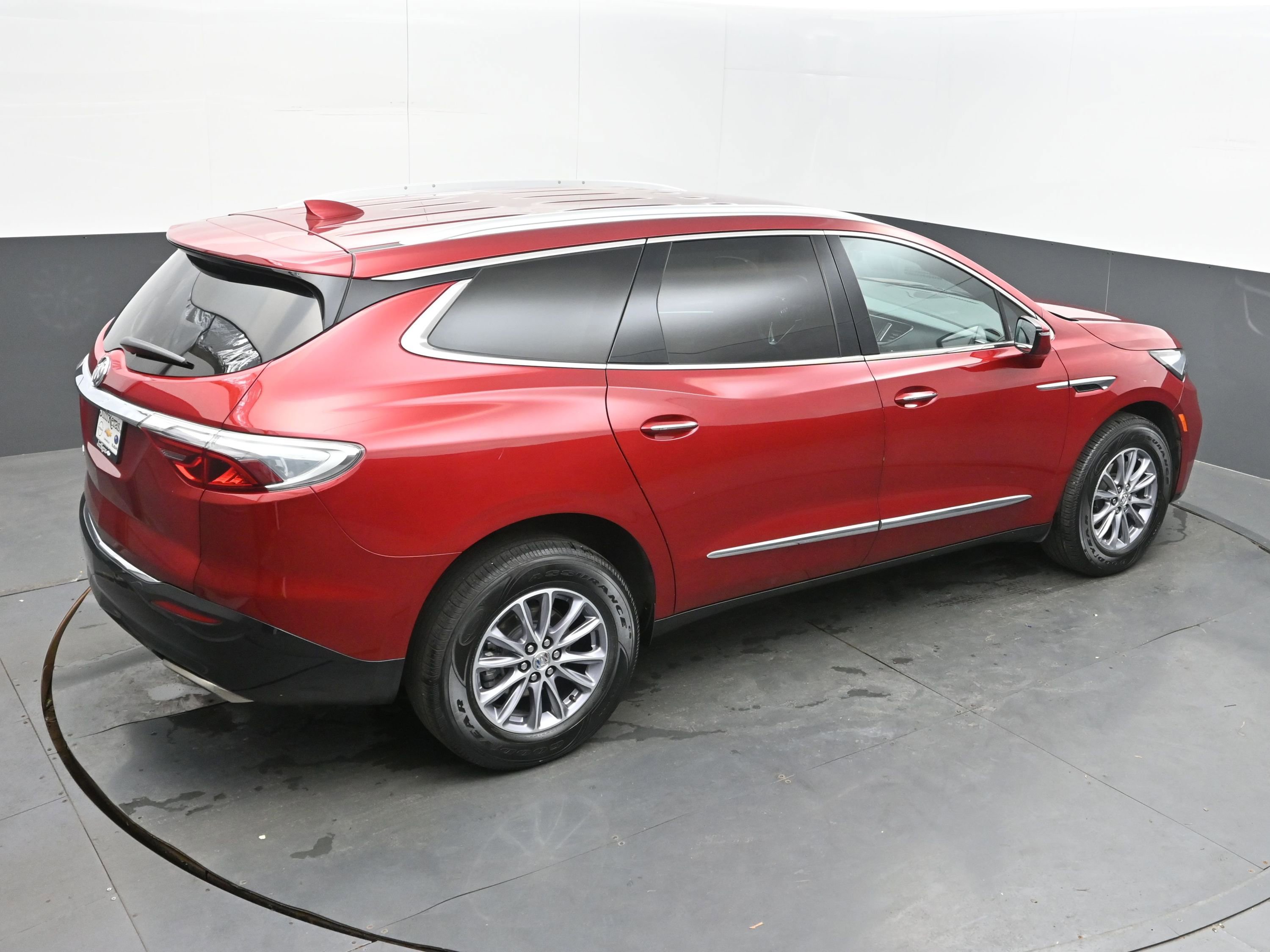 Used 2024 Buick Enclave Premium image 36