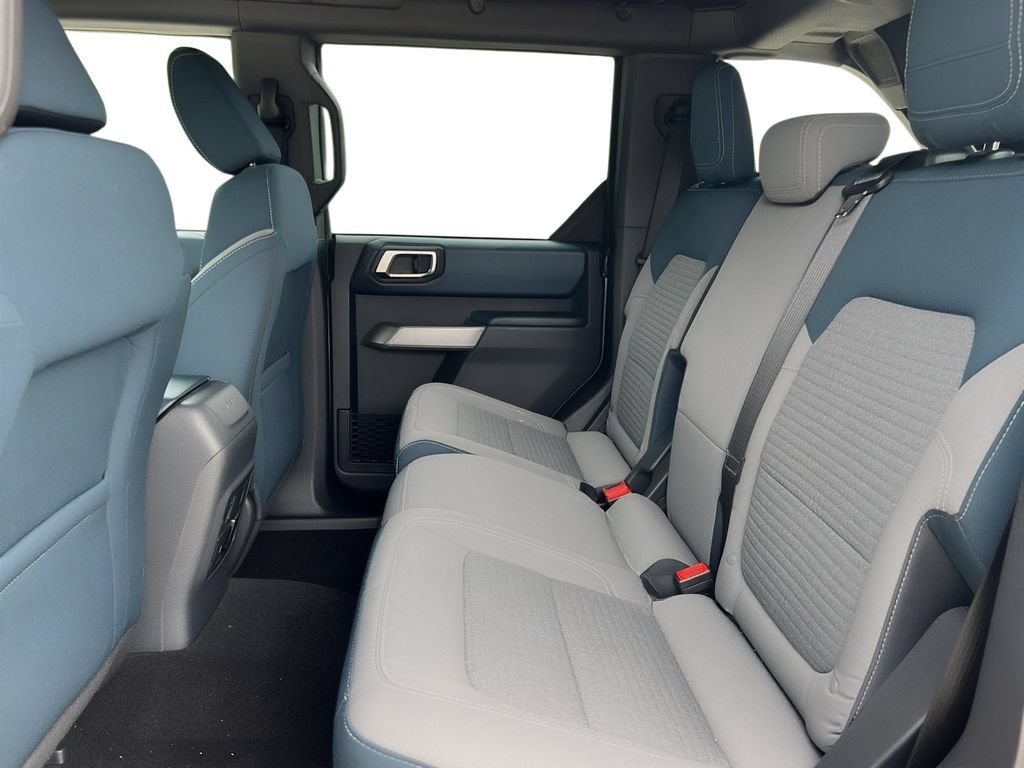 Used 2022 Ford Bronco Outer Banks AWD/4WD image 7