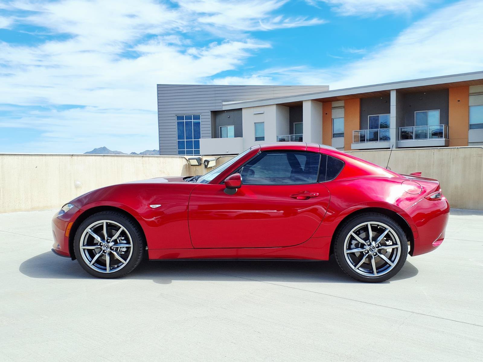 Used 2022 MAZDA MX-5 Miata RF Grand Touring RWD image 2