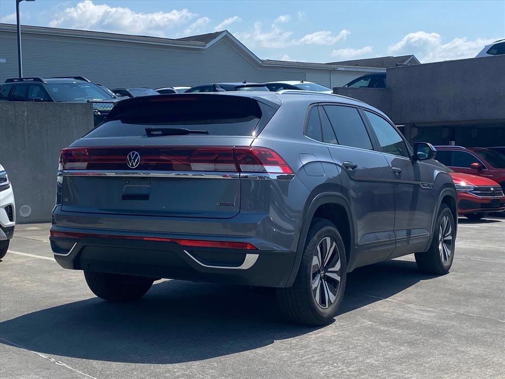 Certified 2024 Volkswagen Atlas Cross Sport SE AWD/4WD image 3