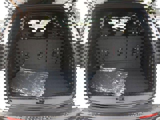 New 2025 GMC Acadia Elevation image 8