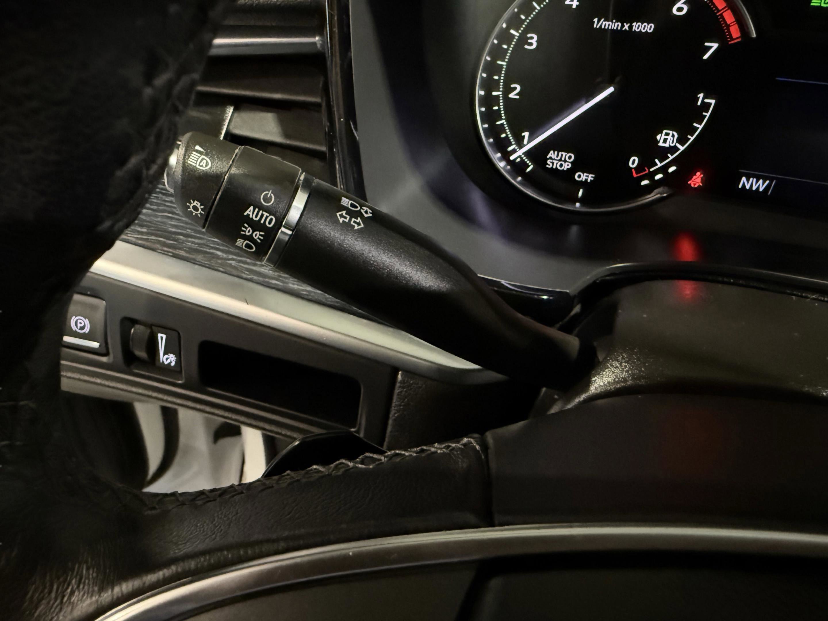 Used 2024 Cadillac XT5 Premium Luxury image 18