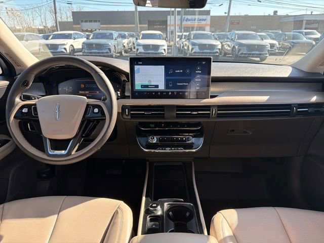 Used 2024 Lincoln Corsair AWD w/ Equipment Group 101A image 14