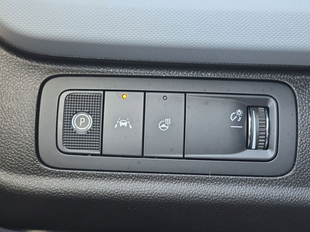 New 2027 Chevrolet Bolt RS FWD image 18