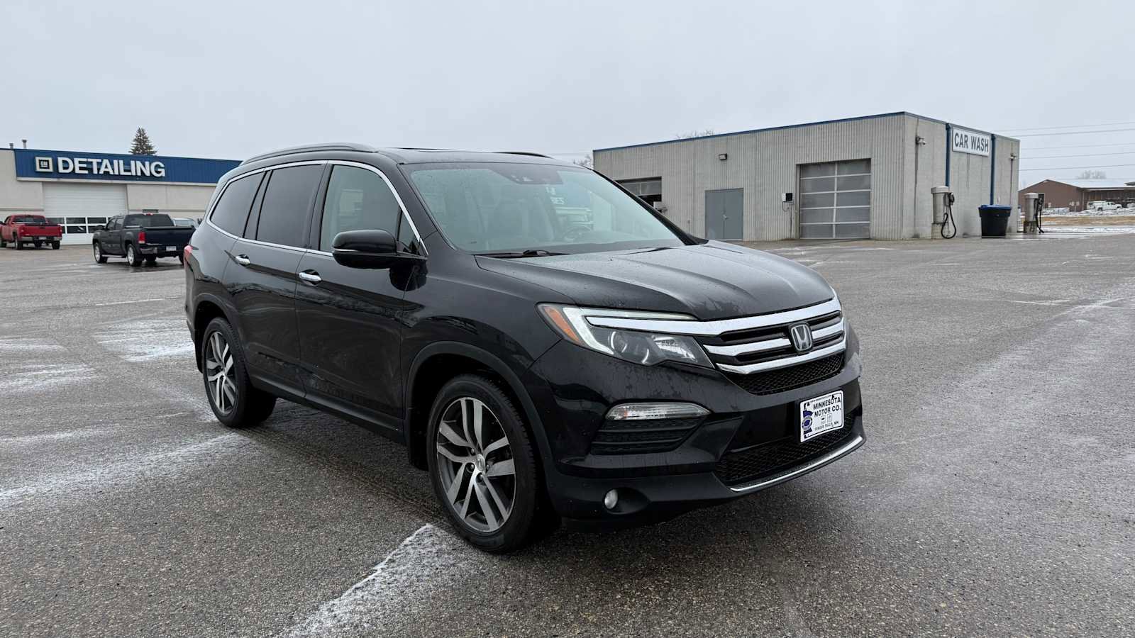 Used 2017 Honda Pilot Elite image 2