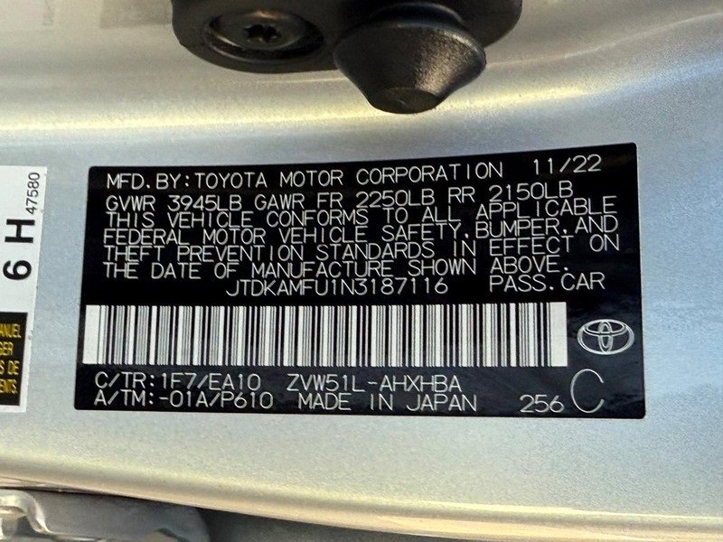 Used 2022 Toyota Prius XLE image 29